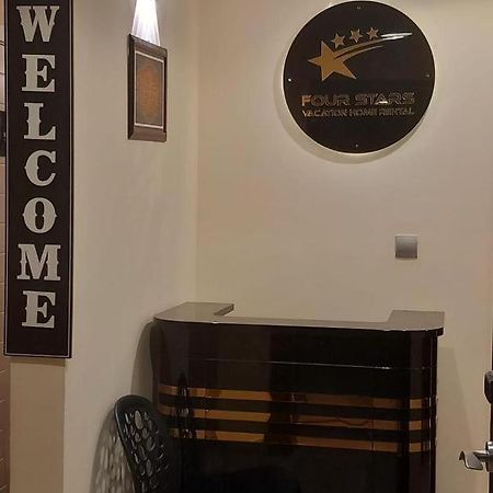 Four Stars Hostel دبي المظهر الخارجي الصورة