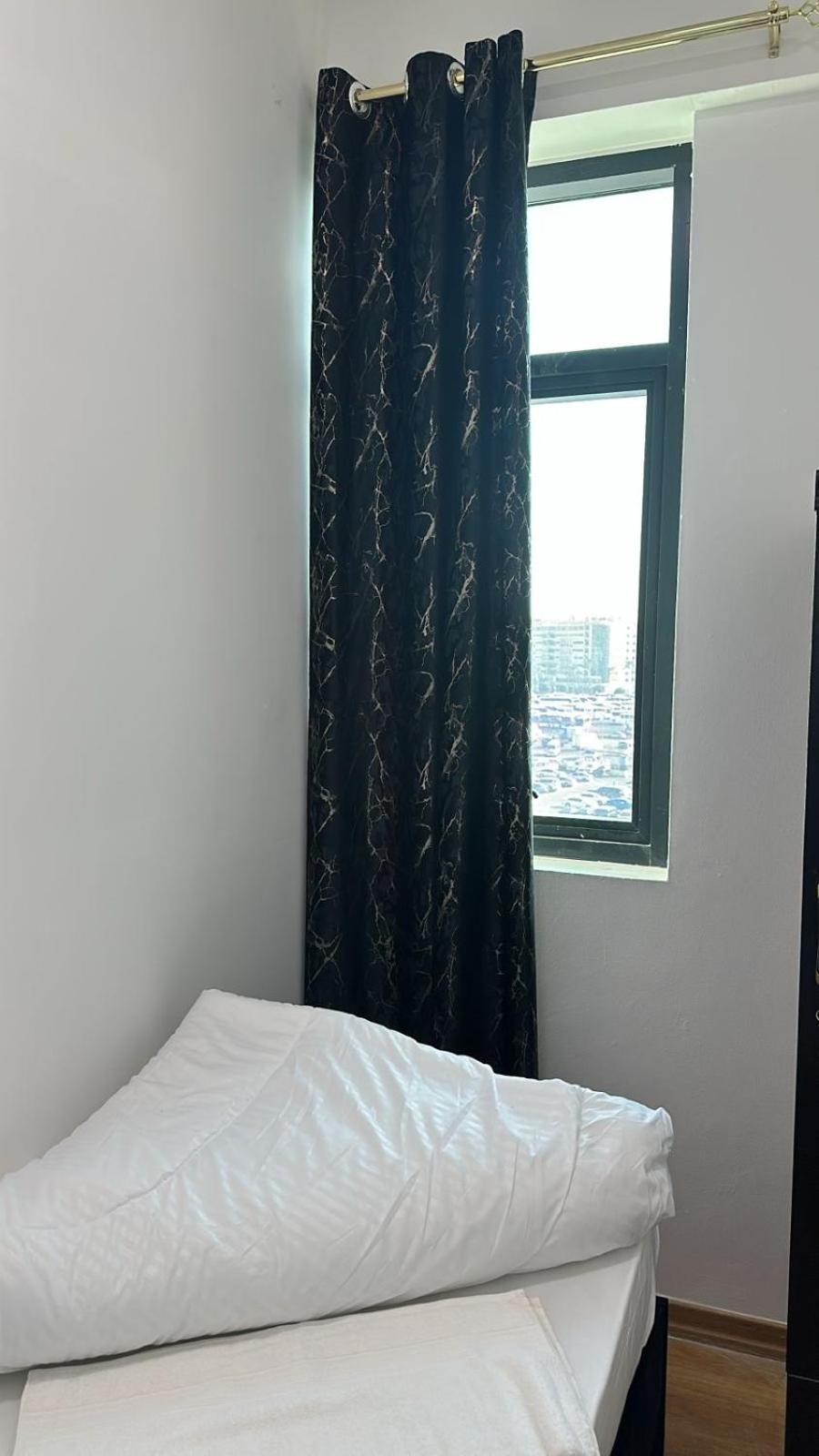 Four Stars Hostel دبي المظهر الخارجي الصورة